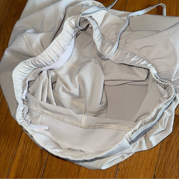 LULULEMON Men’s Fast & Free Shorts 6” White Small *LINER CUT OUT* - Picture 4 of 6